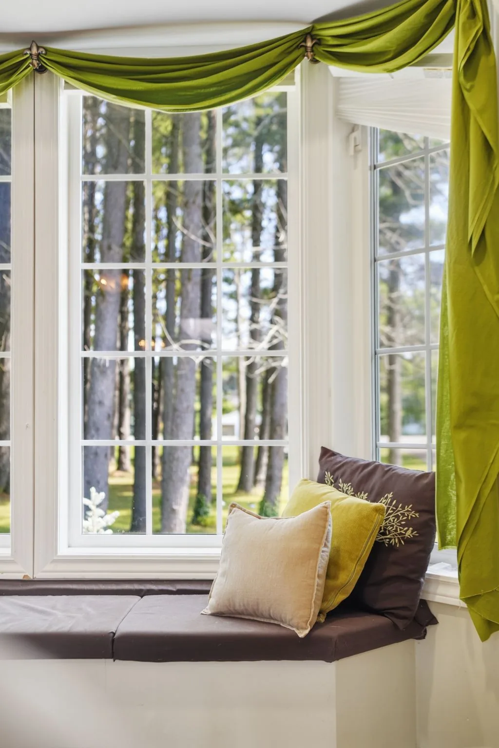 Bay window seat with natural light in the living room at 21627 Loyalist Parkway, PEC