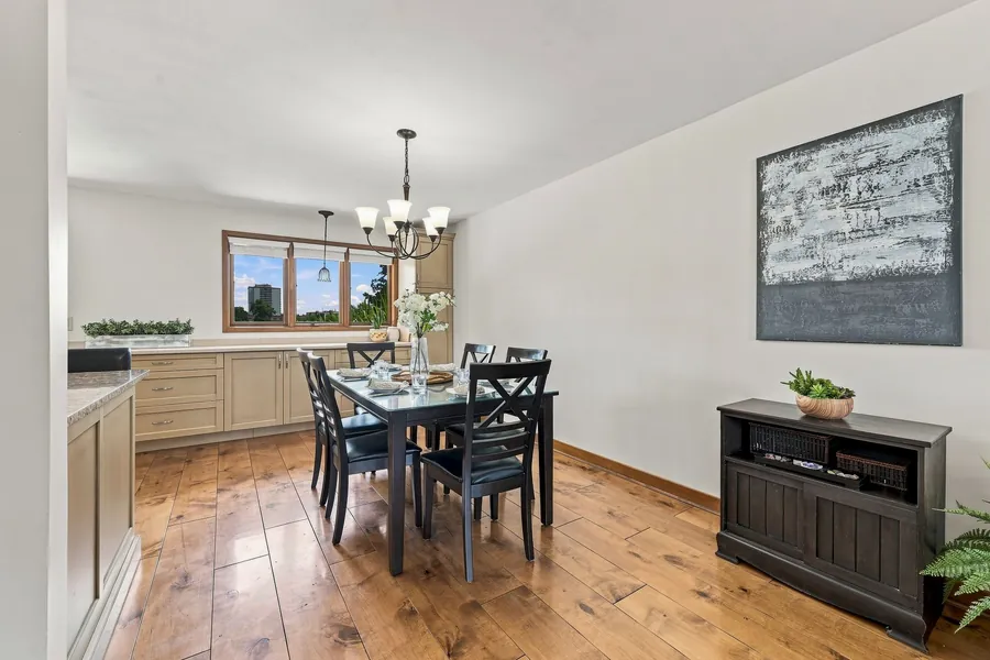 Dining Room - Alt — 36 Kensington Crescent, Belleville