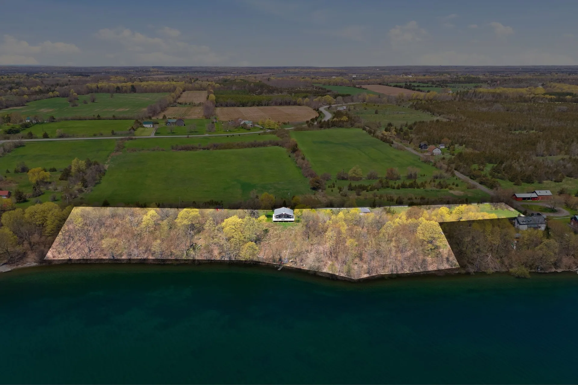 86 Colliers Road aerial view — 3.5 acres and 610 feet of South Bay frontage, PEC
